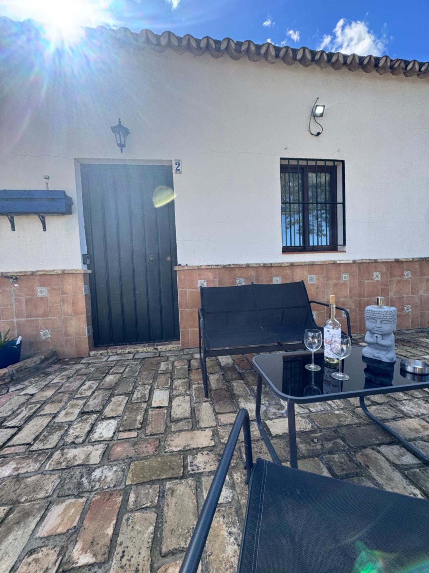 Casa Los Laureles Pilas Exterior foto